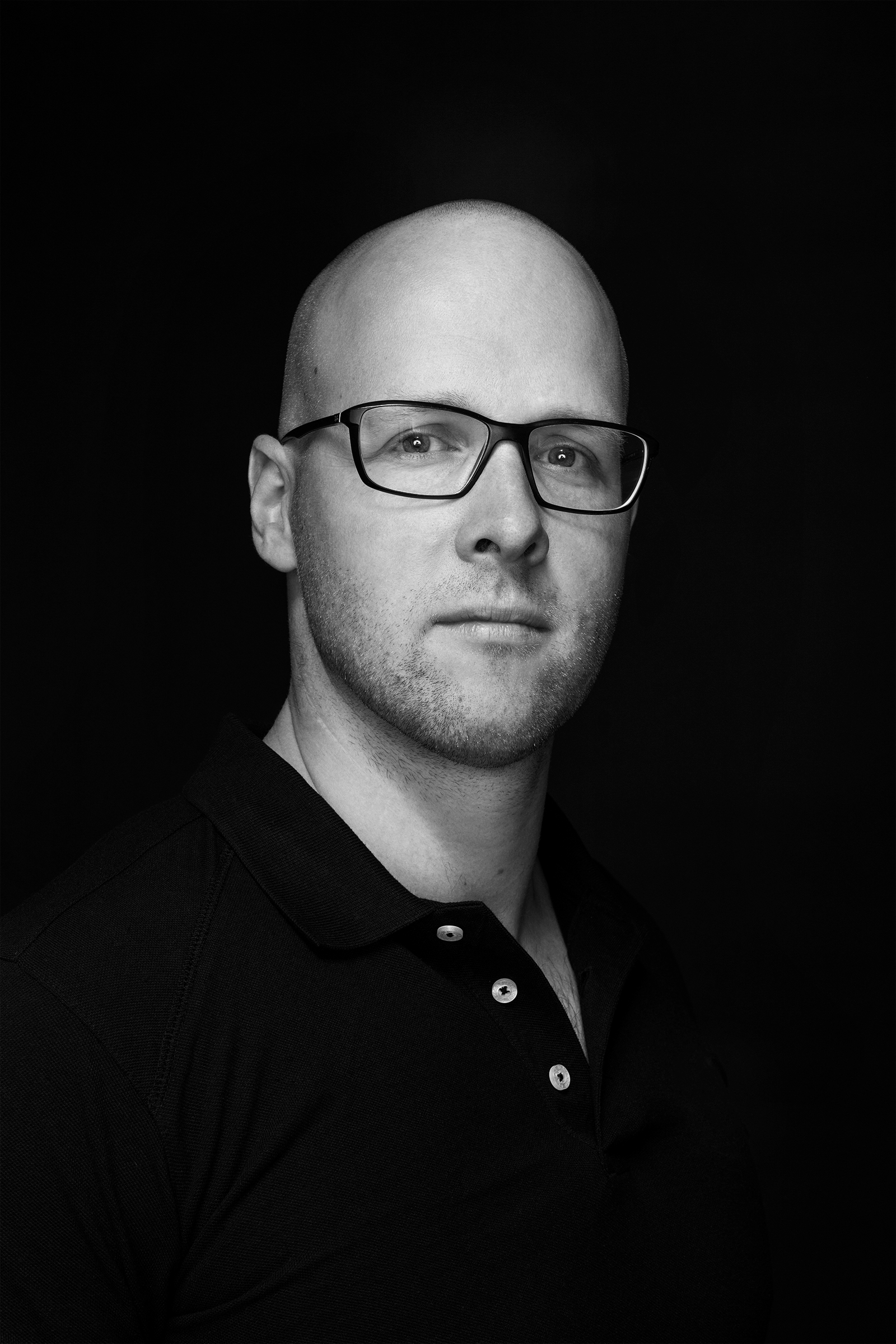 About us - First Impression